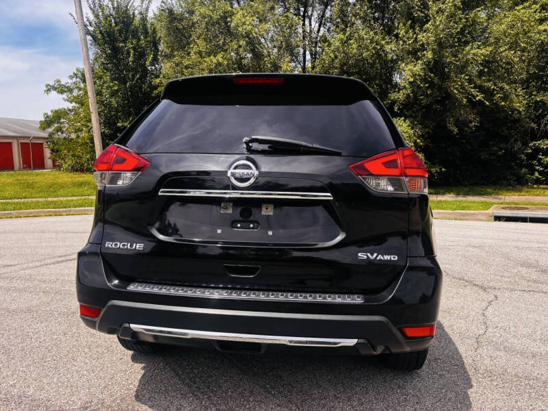 2017 Nissan Rogue SV
