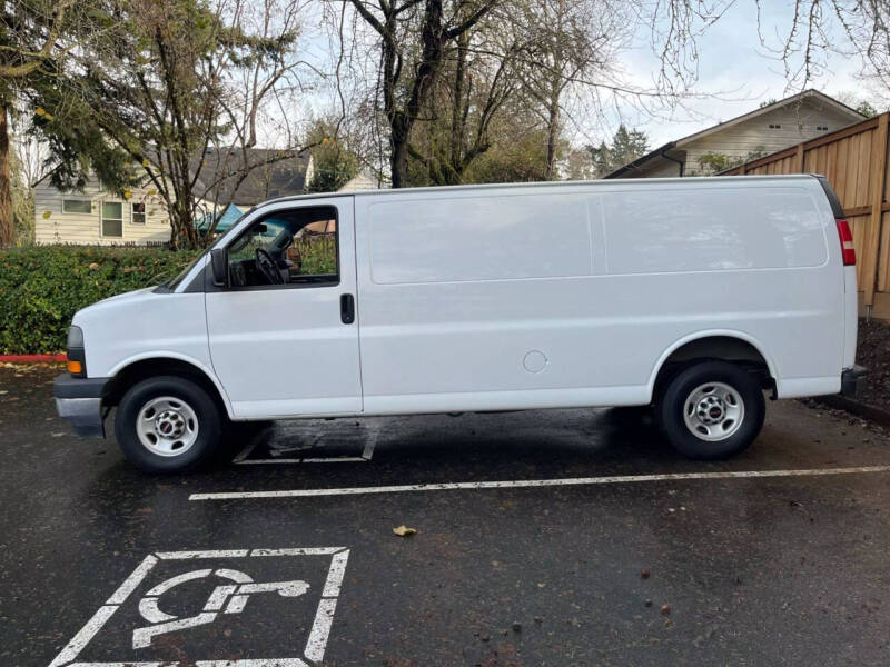 2018 GMC Savana 2500