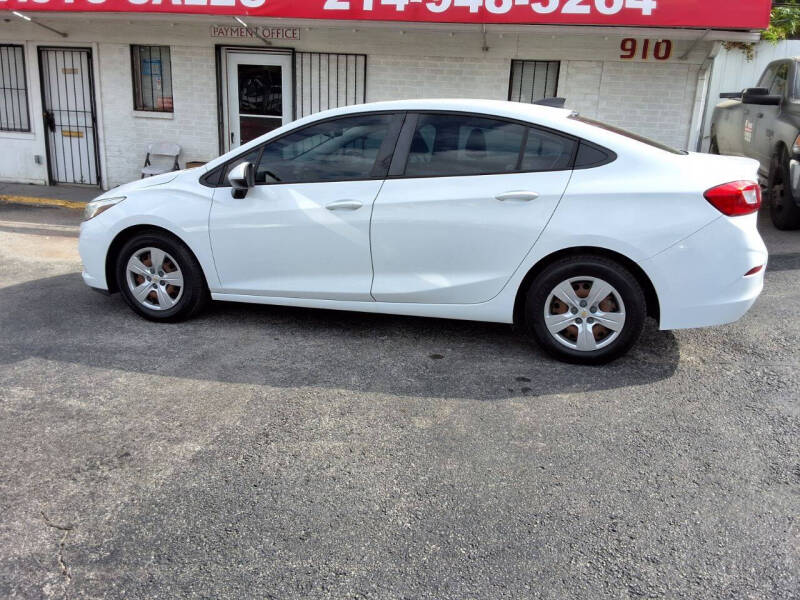 2018 Chevrolet Cruze LS photo 4