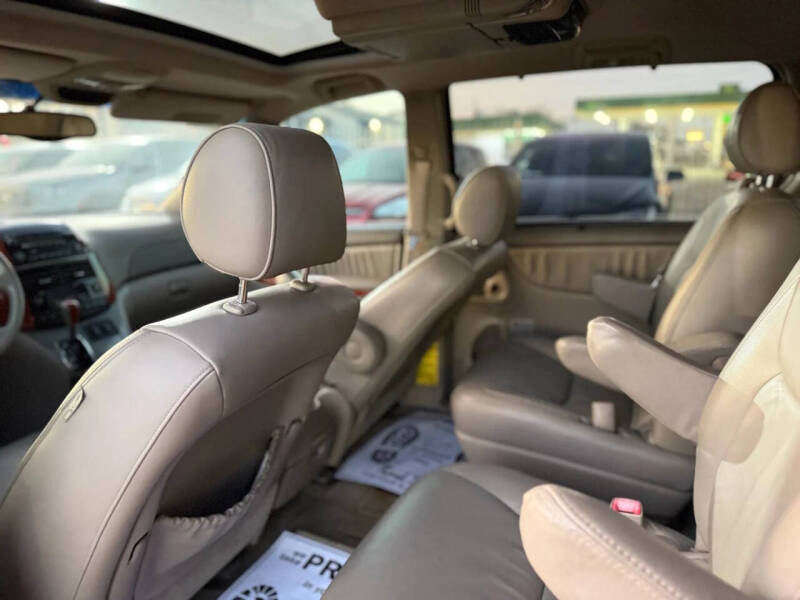 2006 Toyota Sienna