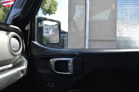 2022 Jeep Gladiator Sport