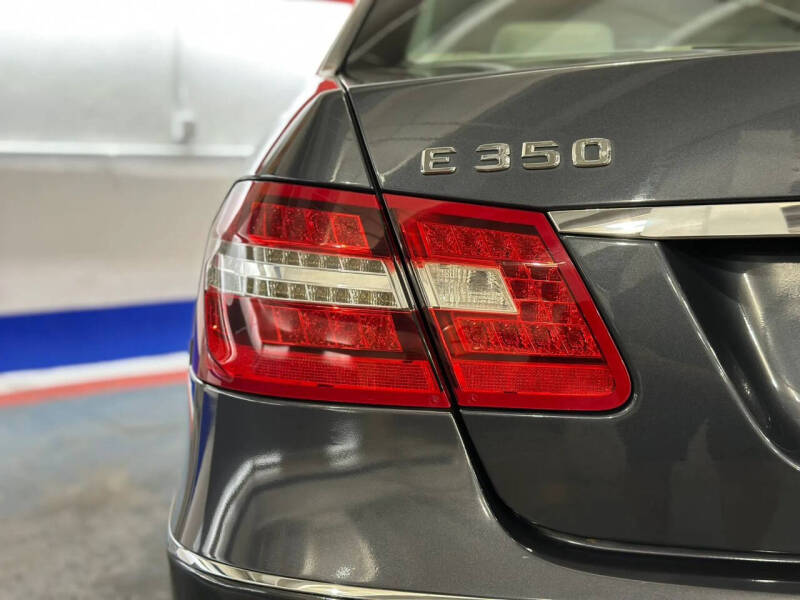 2011 Mercedes-Benz E-Class