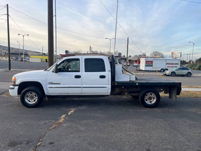 2007 GMC Sierra Classic 2500HD SLE1 photo 2