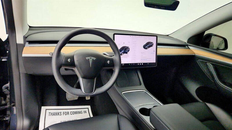 2024 Tesla Model Y Long Range