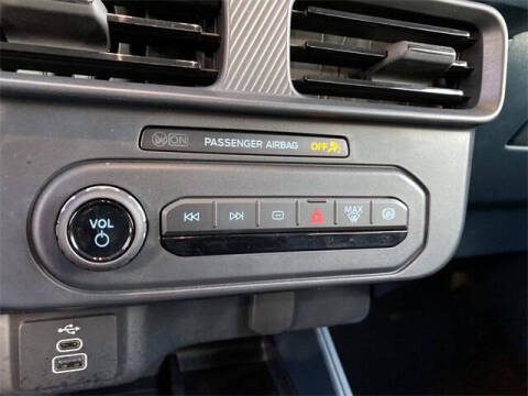 2025 Ford Maverick XL