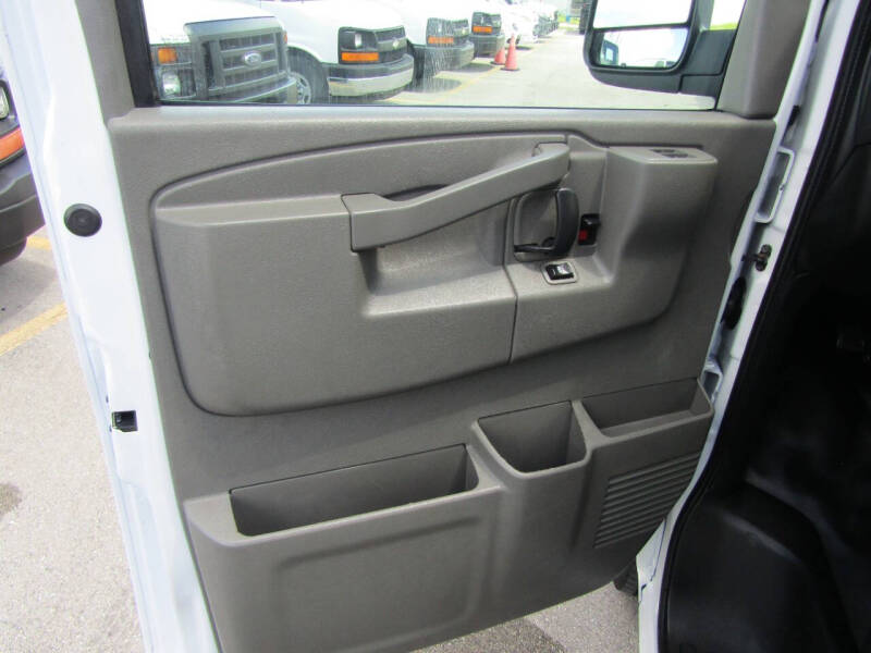 2017 Chevrolet Express 2500