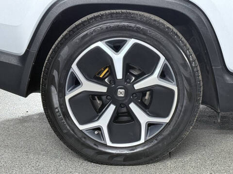 2022 Rivian R1T Adventure