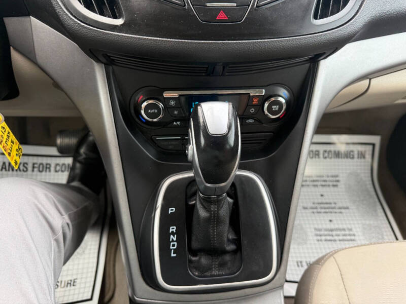2013 Ford C-MAX Hybrid SE