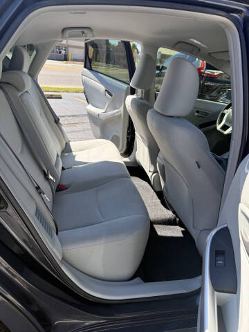 2012 Toyota Prius Two