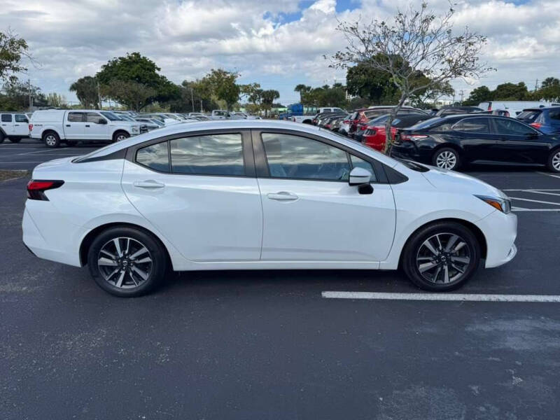 2021 Nissan Versa SV