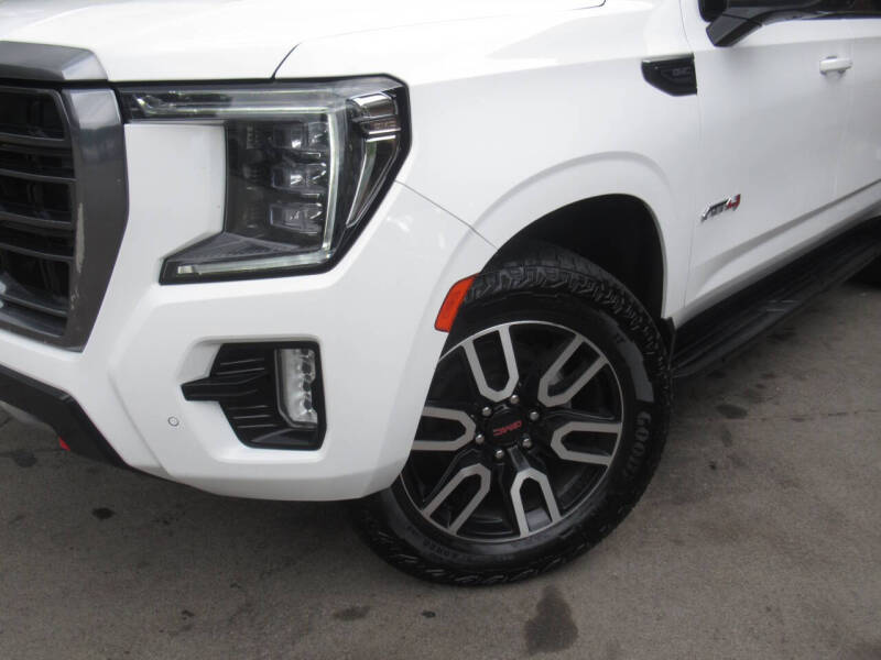2024 GMC Yukon XL AT4