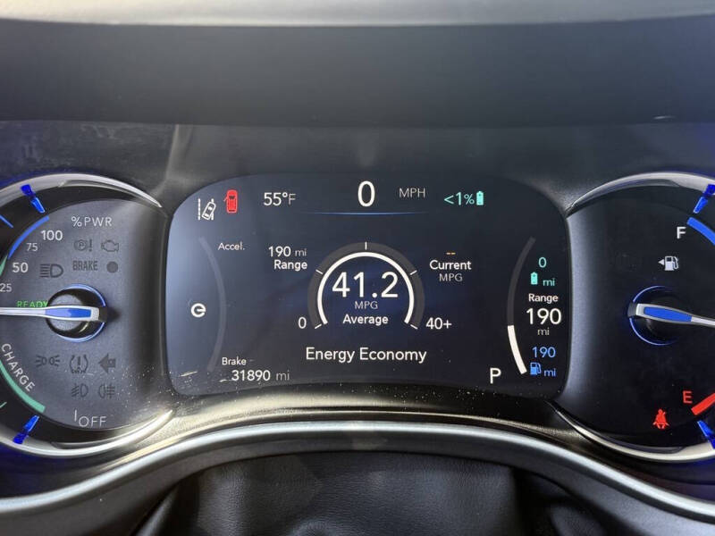 2023 Chrysler Pacifica Plug-In Hybrid Touring L