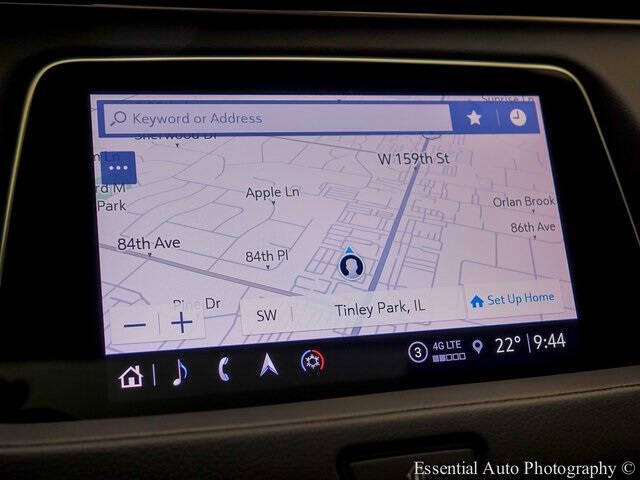 2022 Cadillac XT4 Premium Luxury