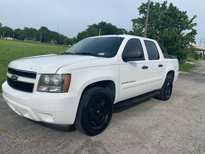 2007 Chevrolet Avalanche for sale at Xtreme Auto Mart LLC in Kansas City MO