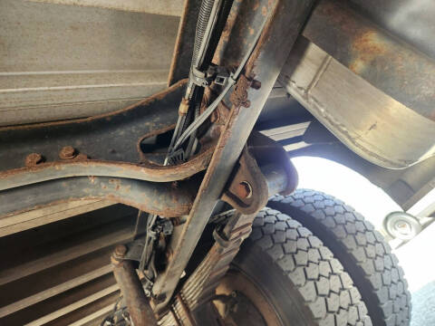 2009 Freightliner MT45 Chassis