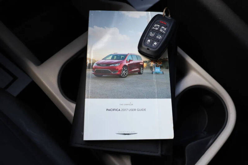 2017 Chrysler Pacifica Touring