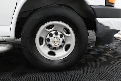 2023 Chevrolet Express 2500