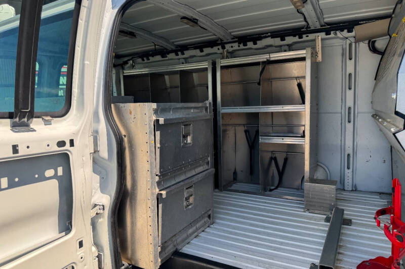 2019 Chevrolet Express 2500