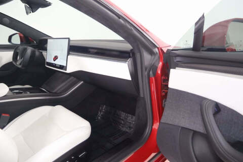 2022 Tesla Model S Plaid