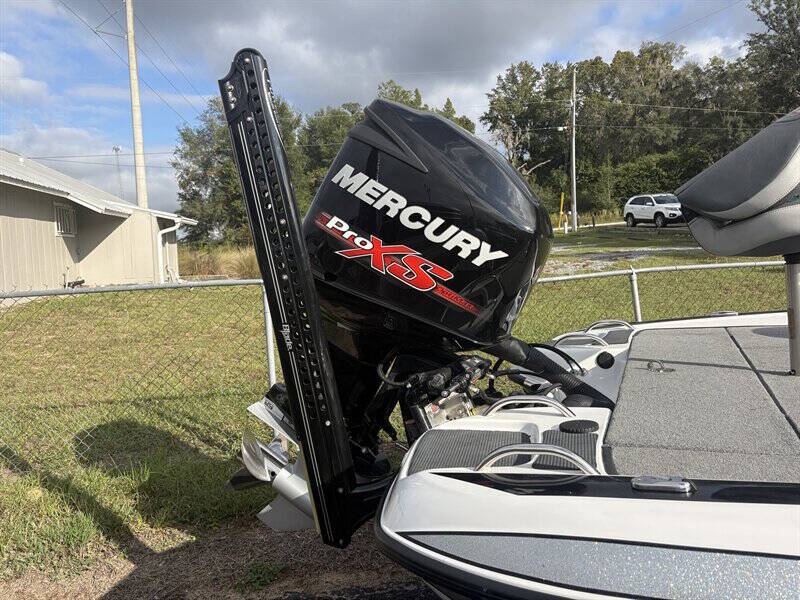 2017 Phoenix 919 ProXP