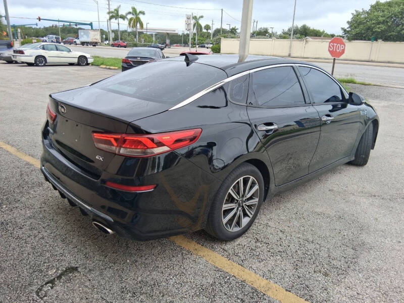 2019 Kia Optima EX