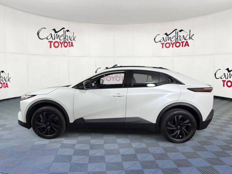 2026 Toyota C-HR SE