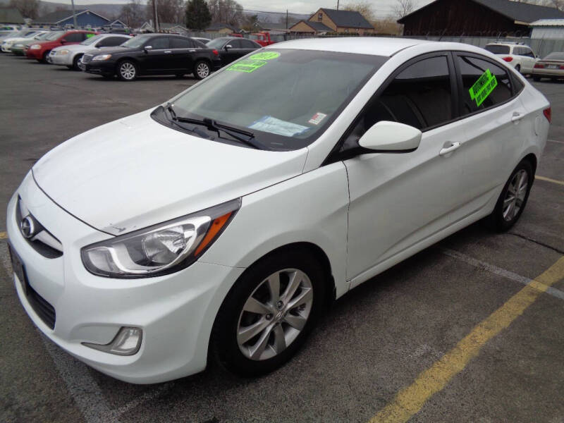 2013 Hyundai Accent GLS