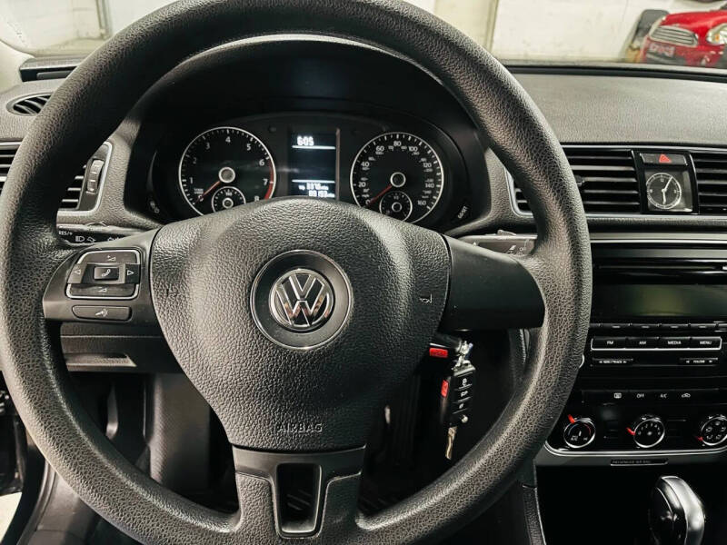 2013 Volkswagen Passat