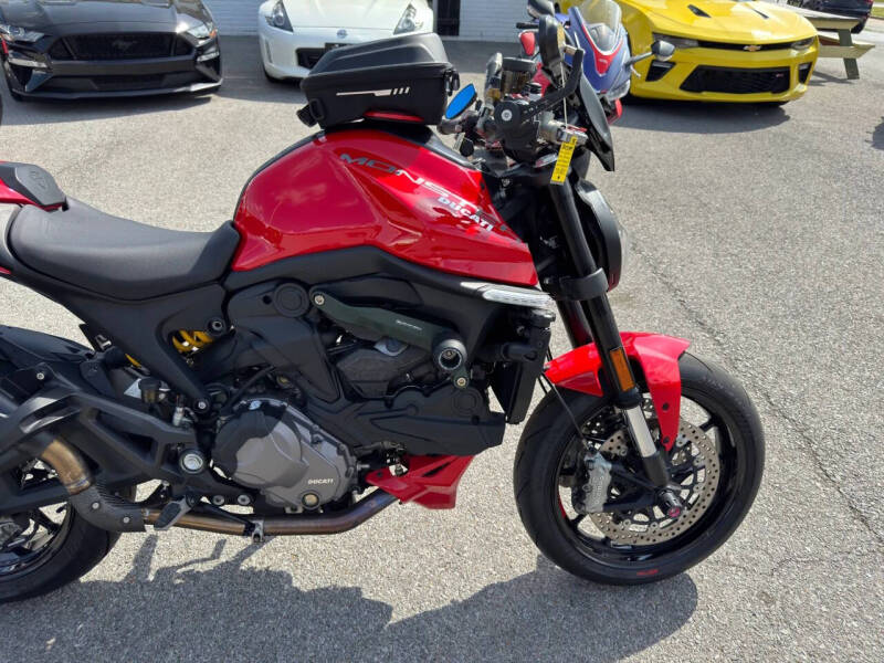 2023 Ducati Monster Plus