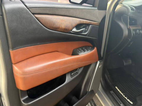 2017 Cadillac Escalade ESV Premium Luxury