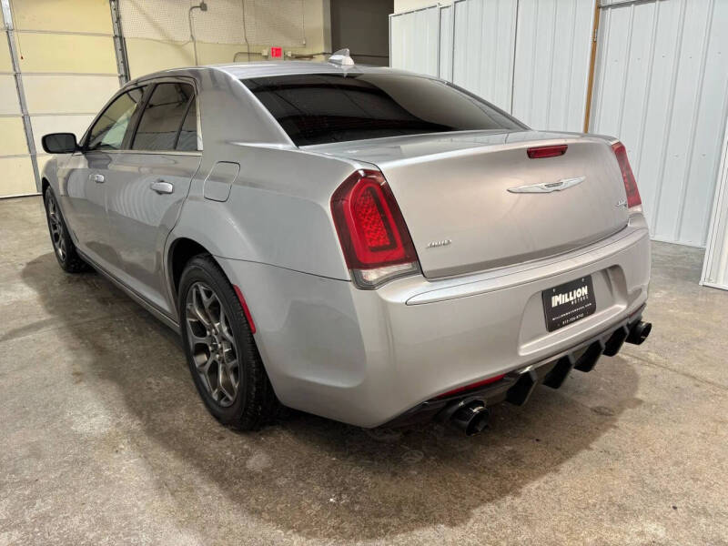 2017 Chrysler 300
