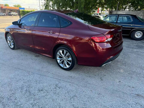 2015 Chrysler 200 S