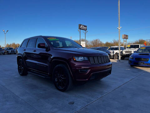 2019 Jeep Grand Cherokee Laredo