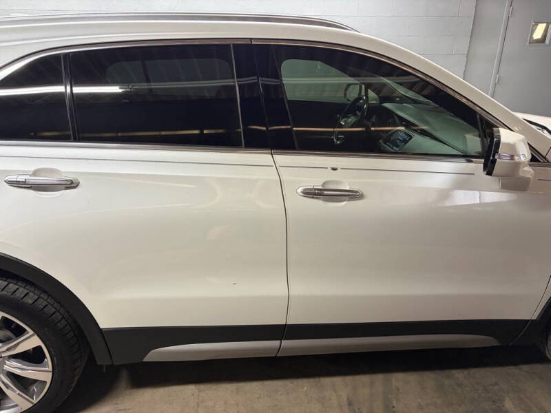 2021 Cadillac XT4 Premium Luxury