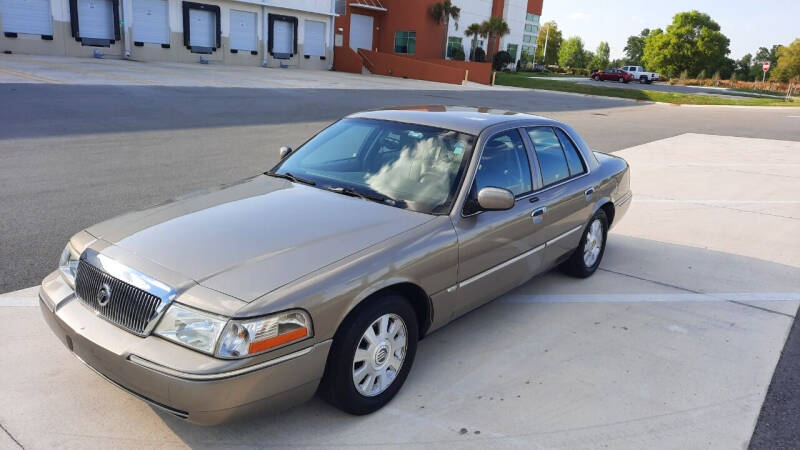 2004 Mercury Grand Marquis for sale at JULIANO'S GARAGE AUTO SALES LLC in Ocoee FL