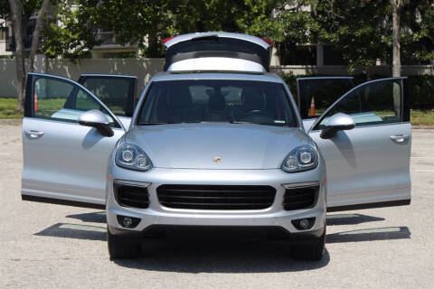 2016 Porsche Cayenne S E-Hybrid