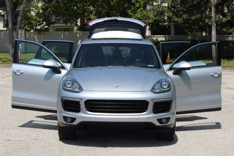 2016 Porsche Cayenne S E-Hybrid