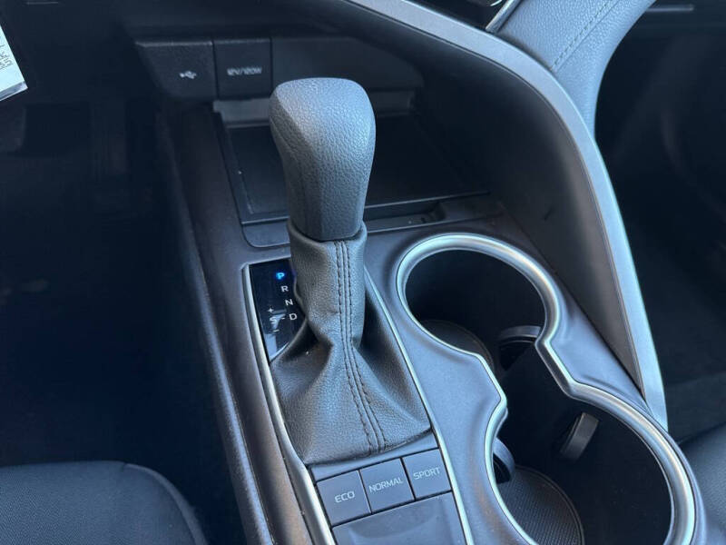 2024 Toyota Camry LE