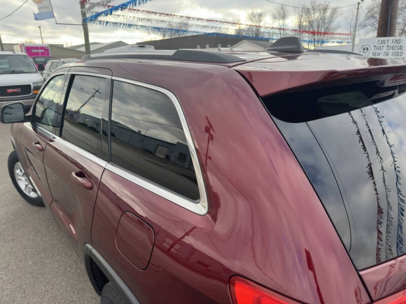 2017 Jeep Grand Cherokee Laredo