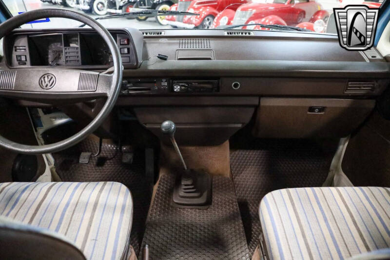 1982 Volkswagen Vanagon Camper