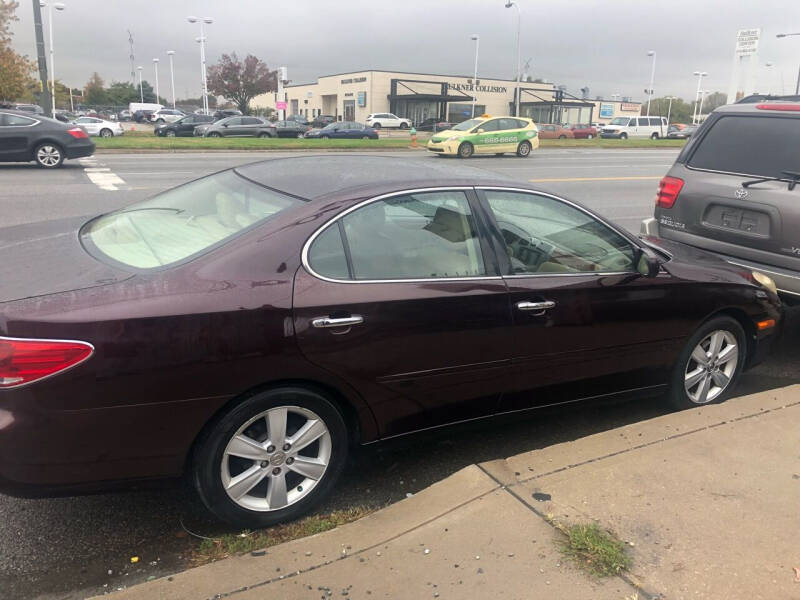 2005 Lexus ES 330 for sale at Debo Bros Auto Sales in Philadelphia PA