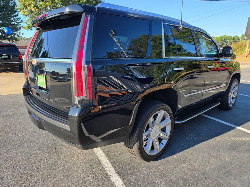 2017 Cadillac Escalade Luxury