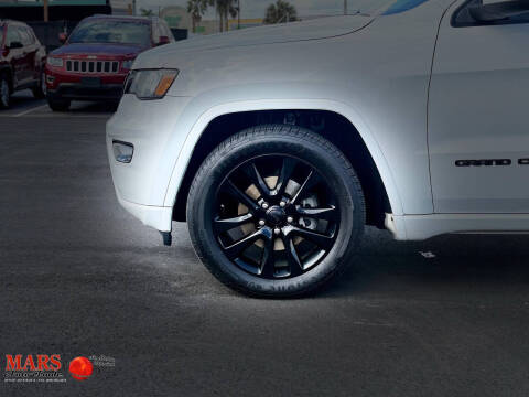 2017 Jeep Grand Cherokee Laredo