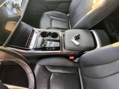 2019 Audi Q8 quattro Prestige 55 TFSI