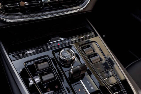 2026 Aston Martin DBX 707