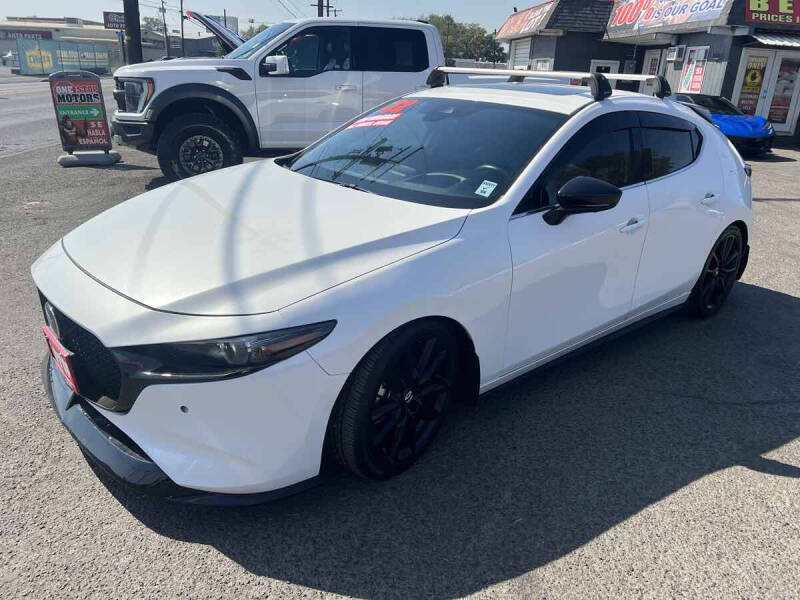 2022 Mazda Mazda3 Hatchback Premium Plus