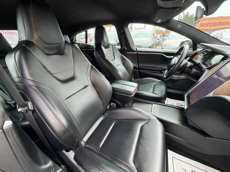 2016 Tesla Model S 90D