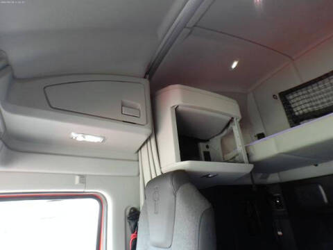 2023 Kenworth T680