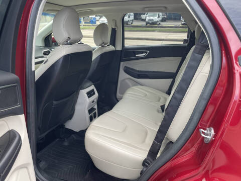 2017 Ford Edge Titanium