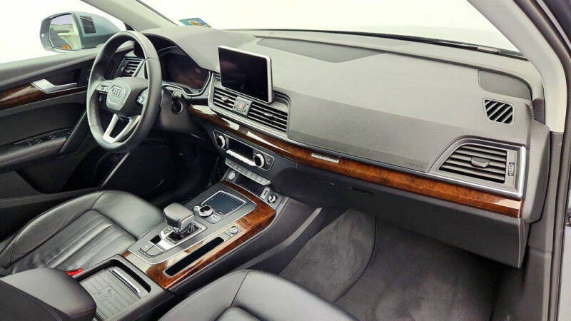 2020 Audi Q5 quattro Premium Plus 45 TFSI